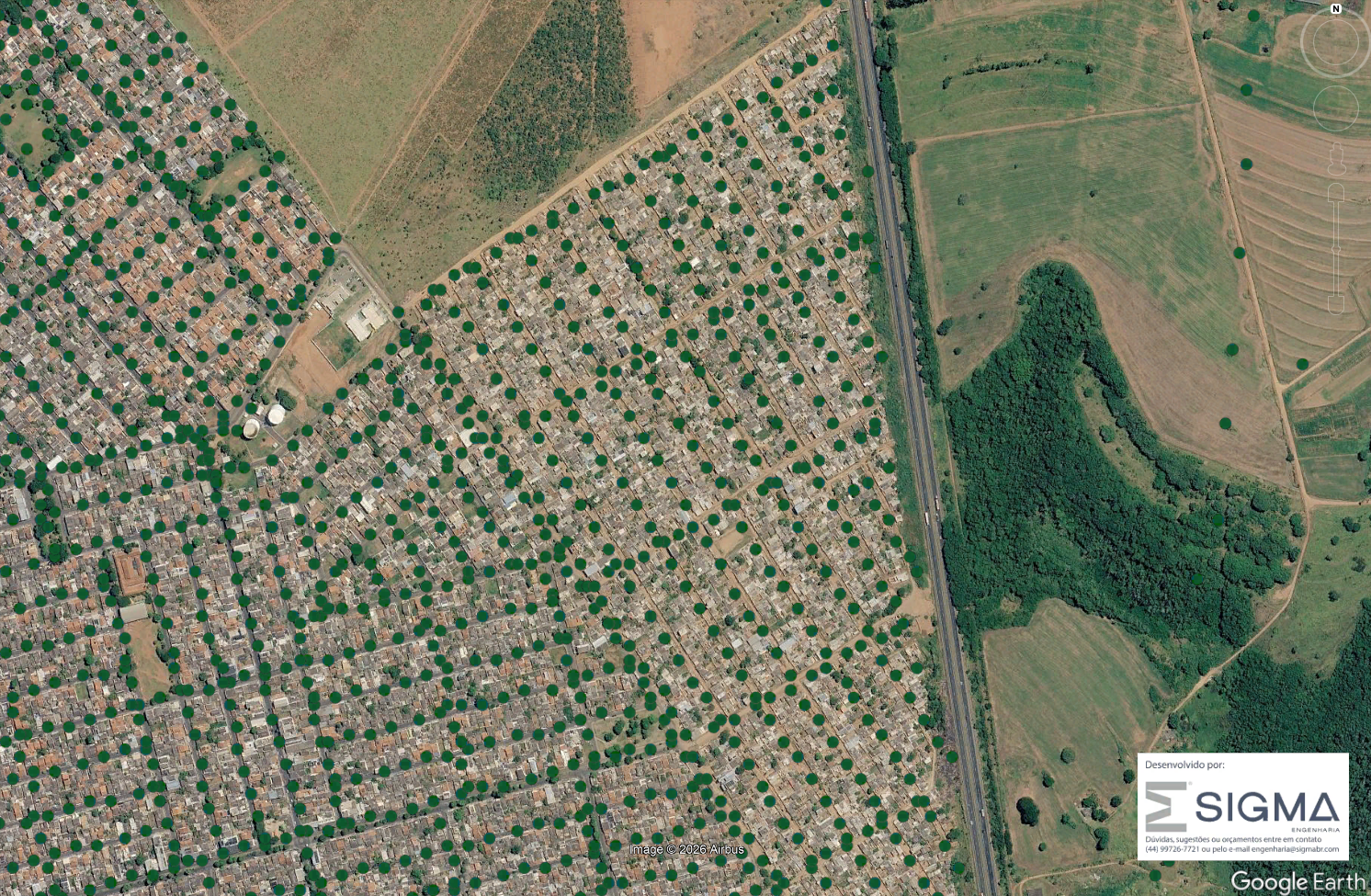 Poste CEMIG selecionado no Google Earth mostrando os detalhes: número do poste, situação e coordenadas